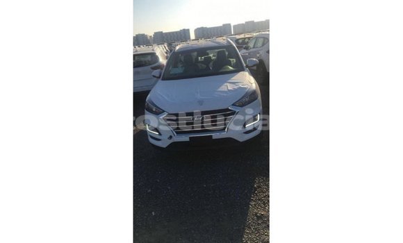 Buy Import Hyundai Tucson White Car in Import - Dubai in Anse-la-Raye Buy Import Hyundai Tucson White Car in Import - Dubai in Anse-la-Raye