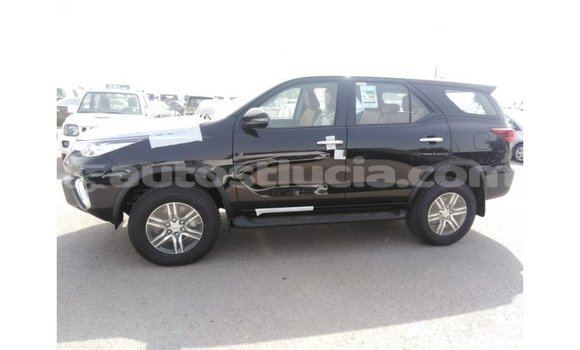 Acheter Import Voiture Toyota Fortuner Noir à Import - Dubai, Anse-la-Raye Acheter Import Voiture Toyota Fortuner Noir à Import - Dubai, Anse-la-Raye
