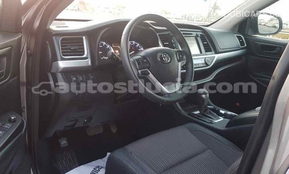 Buy Import Toyota Highlander Other Car in Import - Dubai in Anse-la-Raye Buy Import Toyota Highlander Other Car in Import - Dubai in Anse-la-Raye
