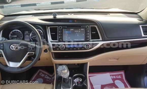 Buy Import Toyota Highlander Blue Car in Import - Dubai in Anse-la-Raye Buy Import Toyota Highlander Blue Car in Import - Dubai in Anse-la-Raye