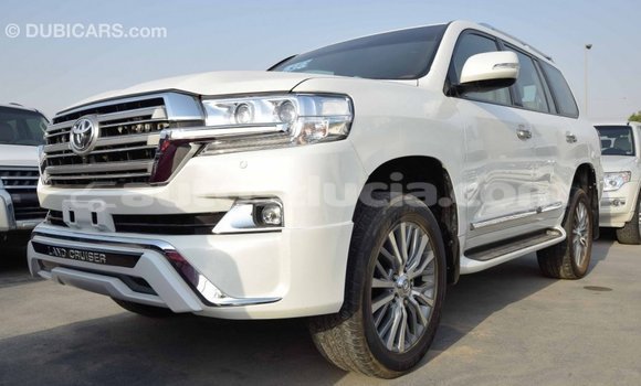 Buy Import Toyota Land Cruiser White Car in Import - Dubai in Anse-la-Raye Buy Import Toyota Land Cruiser White Car in Import - Dubai in Anse-la-Raye