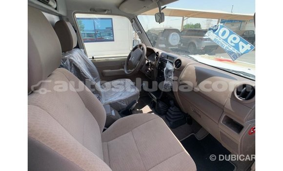 Buy Import Toyota Land Cruiser White Car in Import - Dubai in Anse-la-Raye Buy Import Toyota Land Cruiser White Car in Import - Dubai in Anse-la-Raye