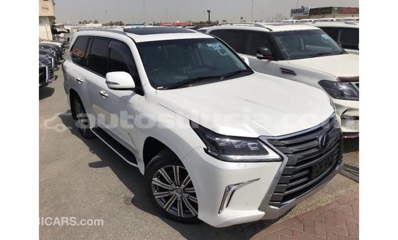Acheter Import Voiture Lexus LX Blanc à Import - Dubai, Anse-la-Raye Acheter Import Voiture Lexus LX Blanc à Import - Dubai, Anse-la-Raye