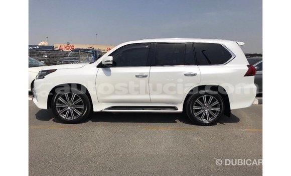 Acheter Import Voiture Lexus LX Blanc à Import - Dubai, Anse-la-Raye Acheter Import Voiture Lexus LX Blanc à Import - Dubai, Anse-la-Raye