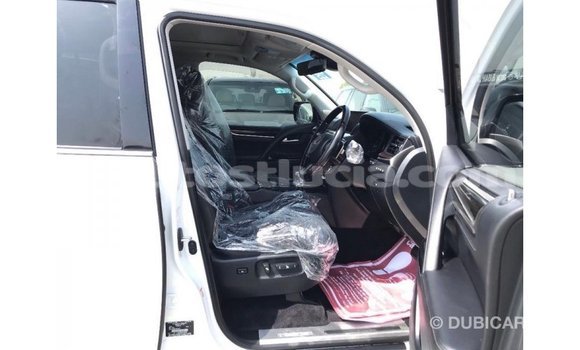 Acheter Import Voiture Lexus LX Blanc à Import - Dubai, Anse-la-Raye Acheter Import Voiture Lexus LX Blanc à Import - Dubai, Anse-la-Raye