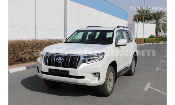 Acheter Import Voiture Toyota Prado Blanc à Import - Dubai, Anse-la-Raye Acheter Import Voiture Toyota Prado Blanc à Import - Dubai, Anse-la-Raye