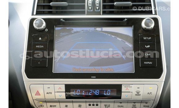 Acheter Import Voiture Toyota Prado Blanc à Import - Dubai, Anse-la-Raye Acheter Import Voiture Toyota Prado Blanc à Import - Dubai, Anse-la-Raye