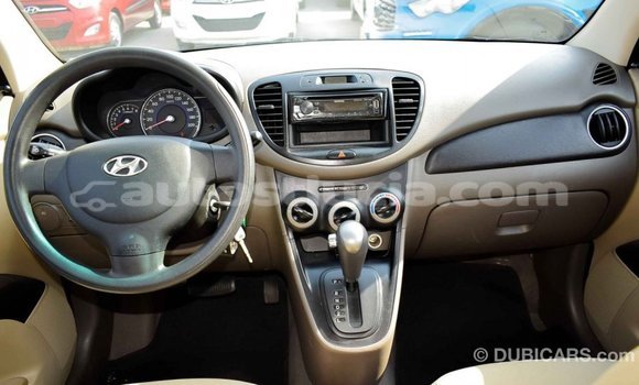 Buy Import Hyundai i10 Beige Car in Import - Dubai in Anse-la-Raye Buy Import Hyundai i10 Beige Car in Import - Dubai in Anse-la-Raye