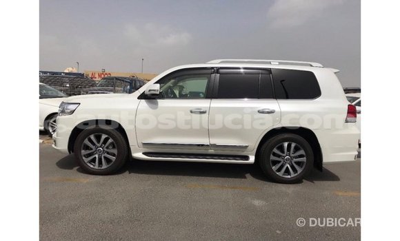 Buy Import Toyota Land Cruiser White Car in Import - Dubai in Anse-la-Raye Buy Import Toyota Land Cruiser White Car in Import - Dubai in Anse-la-Raye