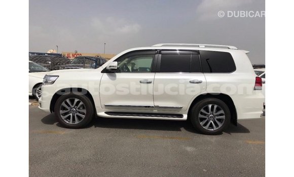 Buy Import Toyota Land Cruiser White Car in Import - Dubai in Anse-la-Raye Buy Import Toyota Land Cruiser White Car in Import - Dubai in Anse-la-Raye