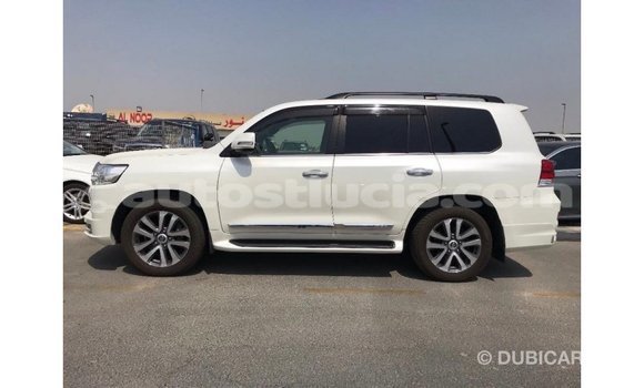 Buy Import Toyota Land Cruiser White Car in Import - Dubai in Anse-la-Raye Buy Import Toyota Land Cruiser White Car in Import - Dubai in Anse-la-Raye