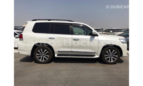 Buy Import Toyota Land Cruiser White Car in Import - Dubai in Anse-la-Raye Buy Import Toyota Land Cruiser White Car in Import - Dubai in Anse-la-Raye