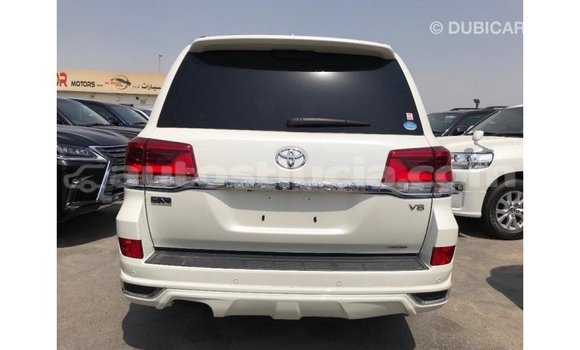 Buy Import Toyota Land Cruiser White Car in Import - Dubai in Anse-la-Raye Buy Import Toyota Land Cruiser White Car in Import - Dubai in Anse-la-Raye