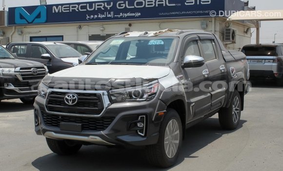 Buy Import Toyota Hilux Black Car in Import - Dubai in Anse-la-Raye Buy Import Toyota Hilux Black Car in Import - Dubai in Anse-la-Raye