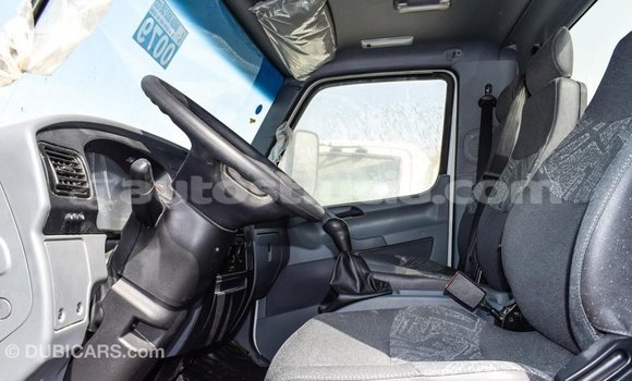 Buy Import Mercedes-Benz 190 (W201) White Car in Import - Dubai in Anse-la-Raye Buy Import Mercedes-Benz 190 (W201) White Car in Import - Dubai in Anse-la-Raye