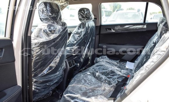 Acheter Import Voiture Hyundai Creta Beige à Import - Dubai, Anse-la-Raye Acheter Import Voiture Hyundai Creta Beige à Import - Dubai, Anse-la-Raye