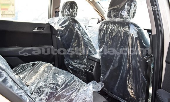 Acheter Import Voiture Hyundai Creta Beige à Import - Dubai, Anse-la-Raye Acheter Import Voiture Hyundai Creta Beige à Import - Dubai, Anse-la-Raye