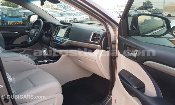 Buy Import Toyota Highlander Other Car in Import - Dubai in Anse-la-Raye Buy Import Toyota Highlander Other Car in Import - Dubai in Anse-la-Raye
