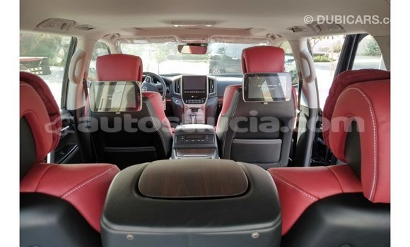 Buy Import Toyota Land Cruiser Black Car in Import - Dubai in Anse-la-Raye Buy Import Toyota Land Cruiser Black Car in Import - Dubai in Anse-la-Raye
