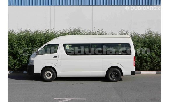 Acheter Import Voiture Toyota Hiace Blanc à Import - Dubai, Anse-la-Raye Acheter Import Voiture Toyota Hiace Blanc à Import - Dubai, Anse-la-Raye