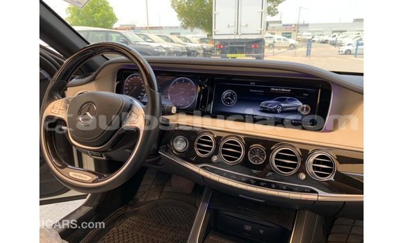 Buy Import Mercedes-Benz 190 (W201) White Car in Import - Dubai in Anse-la-Raye Buy Import Mercedes-Benz 190 (W201) White Car in Import - Dubai in Anse-la-Raye