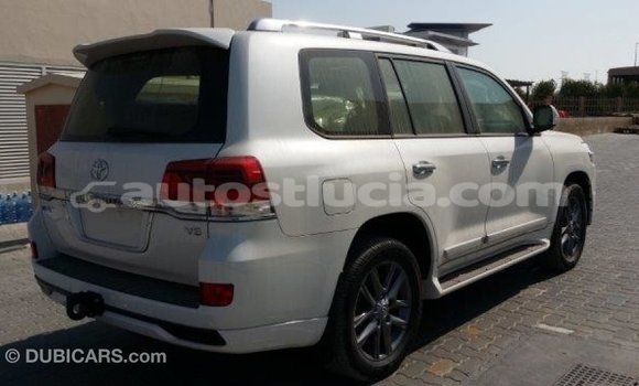 Buy Import Toyota Land Cruiser White Car in Import - Dubai in Anse-la-Raye Buy Import Toyota Land Cruiser White Car in Import - Dubai in Anse-la-Raye