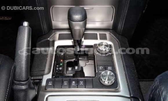 Buy Import Toyota Land Cruiser White Car in Import - Dubai in Anse-la-Raye Buy Import Toyota Land Cruiser White Car in Import - Dubai in Anse-la-Raye