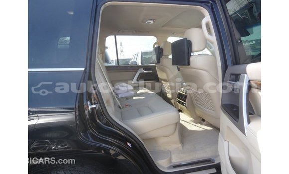 Buy Import Toyota Land Cruiser Black Car in Import - Dubai in Anse-la-Raye Buy Import Toyota Land Cruiser Black Car in Import - Dubai in Anse-la-Raye