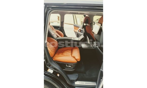 Buy Import Toyota Land Cruiser Black Car in Import - Dubai in Anse-la-Raye Buy Import Toyota Land Cruiser Black Car in Import - Dubai in Anse-la-Raye