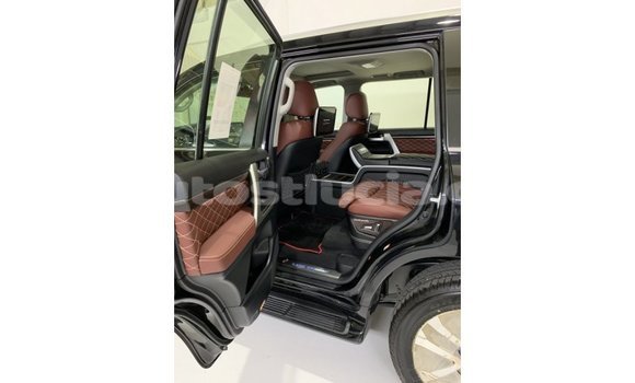 Buy Import Toyota Land Cruiser Black Car in Import - Dubai in Anse-la-Raye Buy Import Toyota Land Cruiser Black Car in Import - Dubai in Anse-la-Raye