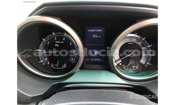 Acheter Import Voiture Toyota Land Cruiser Noir à Import - Dubai, Anse-la-Raye Acheter Import Voiture Toyota Land Cruiser Noir à Import - Dubai, Anse-la-Raye