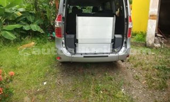 Buy Used Toyota Noah Silver Car in Castries in Castries