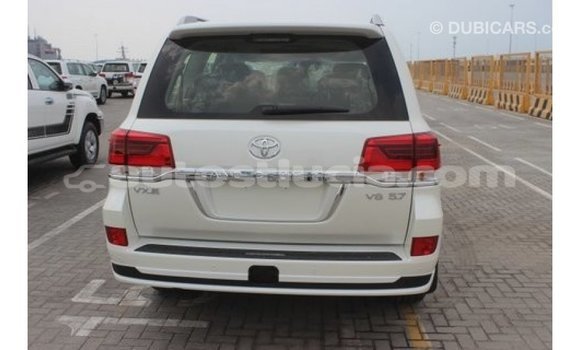 Buy Import Toyota Land Cruiser White Car in Import - Dubai in Anse-la-Raye Buy Import Toyota Land Cruiser White Car in Import - Dubai in Anse-la-Raye