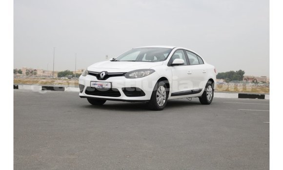 Acheter Import Voiture Renault Fluence Blanc à Import - Dubai, Anse-la-Raye