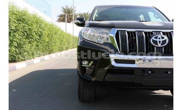 Acheter Import Voiture Toyota Prado Blanc à Import - Dubai, Anse-la-Raye Acheter Import Voiture Toyota Prado Blanc à Import - Dubai, Anse-la-Raye
