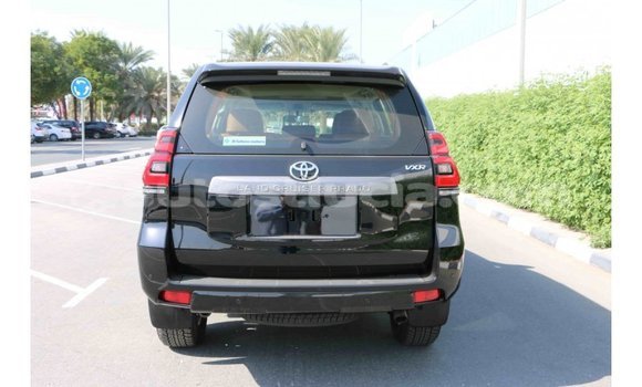 Acheter Import Voiture Toyota Prado Blanc à Import - Dubai, Anse-la-Raye Acheter Import Voiture Toyota Prado Blanc à Import - Dubai, Anse-la-Raye