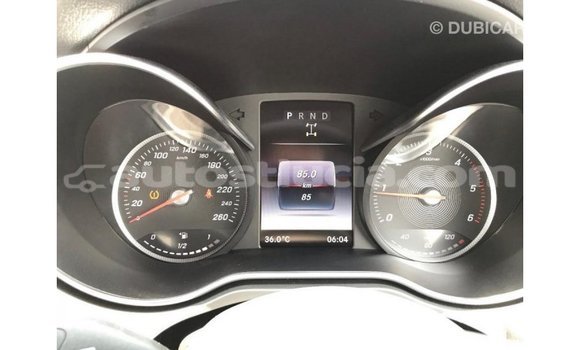 Acheter Import Voiture Mercedes-Benz 250 Bleu à Import - Dubai, Anse-la-Raye Acheter Import Voiture Mercedes-Benz 250 Bleu à Import - Dubai, Anse-la-Raye