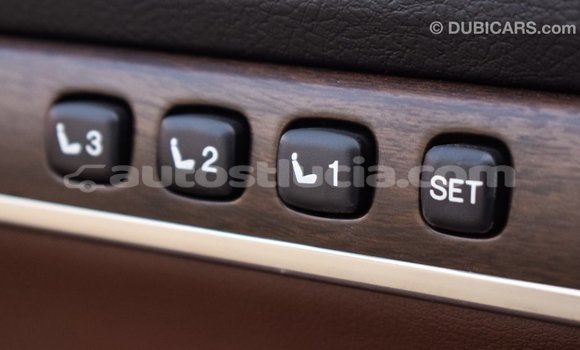 Acheter Import Voiture Toyota Land Cruiser Blanc à Import - Dubai, Anse-la-Raye Acheter Import Voiture Toyota Land Cruiser Blanc à Import - Dubai, Anse-la-Raye