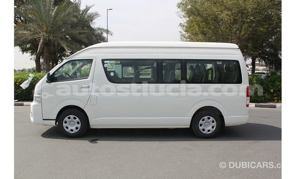 Acheter Import Voiture Toyota Hiace Blanc à Import - Dubai, Anse-la-Raye Acheter Import Voiture Toyota Hiace Blanc à Import - Dubai, Anse-la-Raye