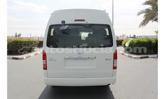Acheter Import Voiture Toyota Hiace Blanc à Import - Dubai, Anse-la-Raye Acheter Import Voiture Toyota Hiace Blanc à Import - Dubai, Anse-la-Raye