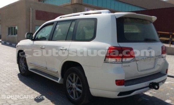 Buy Import Toyota Land Cruiser White Car in Import - Dubai in Anse-la-Raye Buy Import Toyota Land Cruiser White Car in Import - Dubai in Anse-la-Raye