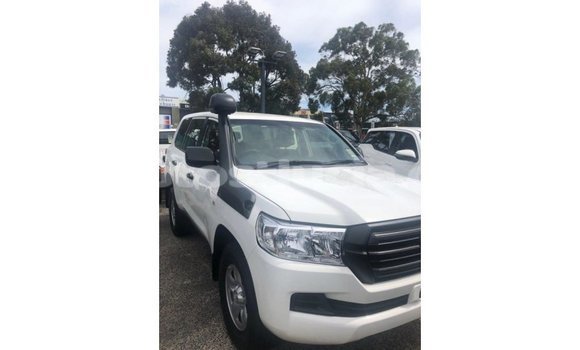 Buy Import Toyota Land Cruiser Black Car in Import - Dubai in Anse-la-Raye Buy Import Toyota Land Cruiser Black Car in Import - Dubai in Anse-la-Raye