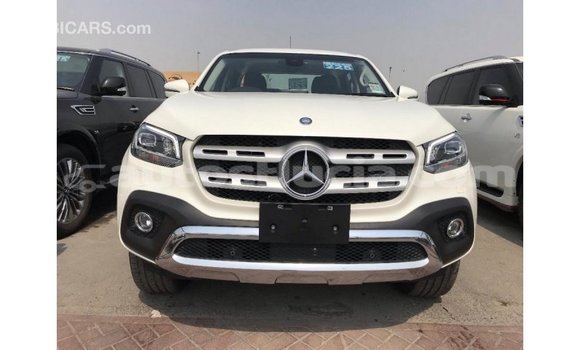 Buy Import Mercedes-Benz 250 White Car in Import - Dubai in Anse-la-Raye Buy Import Mercedes-Benz 250 White Car in Import - Dubai in Anse-la-Raye