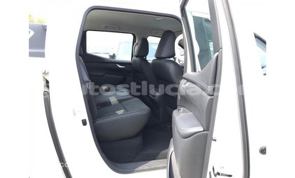 Buy Import Mercedes-Benz 250 White Car in Import - Dubai in Anse-la-Raye Buy Import Mercedes-Benz 250 White Car in Import - Dubai in Anse-la-Raye