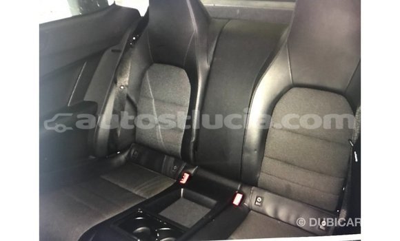 Buy Import Mercedes-Benz 190 (W201) White Car in Import - Dubai in Anse-la-Raye Buy Import Mercedes-Benz 190 (W201) White Car in Import - Dubai in Anse-la-Raye