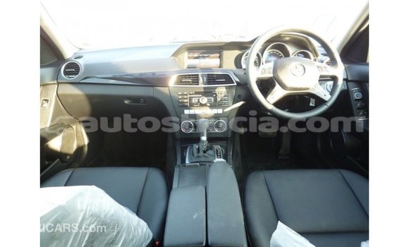 Buy Import Mercedes-Benz 200 White Car in Import - Dubai in Anse-la-Raye Buy Import Mercedes-Benz 200 White Car in Import - Dubai in Anse-la-Raye