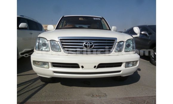 Buy Import Toyota Land Cruiser White Car in Import - Dubai in Anse-la-Raye Buy Import Toyota Land Cruiser White Car in Import - Dubai in Anse-la-Raye