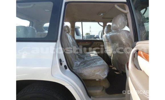 Buy Import Toyota Land Cruiser White Car in Import - Dubai in Anse-la-Raye Buy Import Toyota Land Cruiser White Car in Import - Dubai in Anse-la-Raye