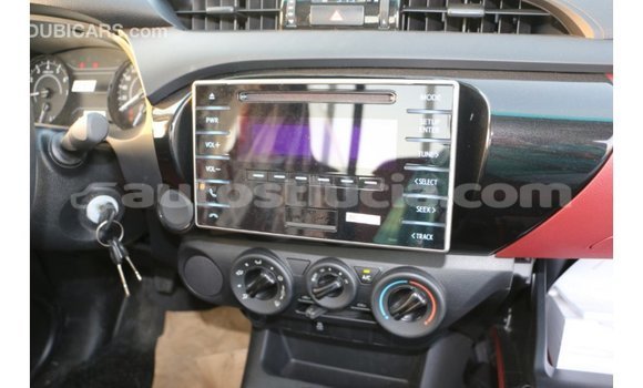 Buy Import Toyota Hilux White Car in Import - Dubai in Anse-la-Raye Buy Import Toyota Hilux White Car in Import - Dubai in Anse-la-Raye