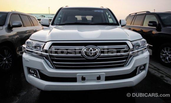 Buy Import Toyota Land Cruiser White Car in Import - Dubai in Anse-la-Raye Buy Import Toyota Land Cruiser White Car in Import - Dubai in Anse-la-Raye